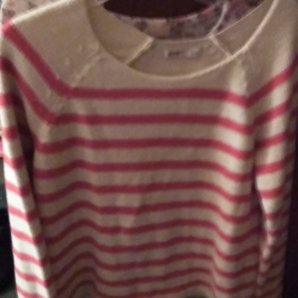 Old Navy sweater